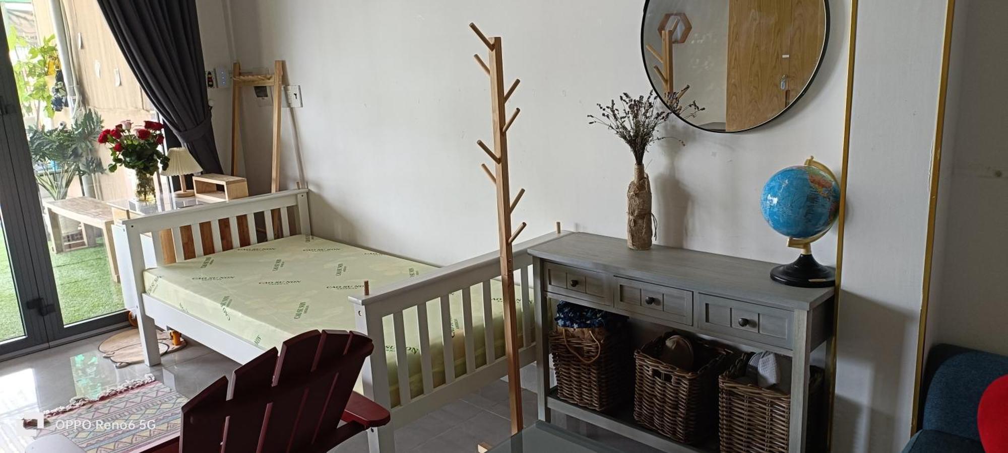 -nha Me Khang Homestay *